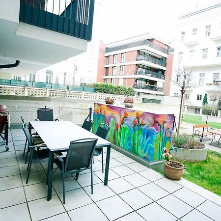 Top Central Apartment On Karlsplatz Wien Ngoại thất bức ảnh