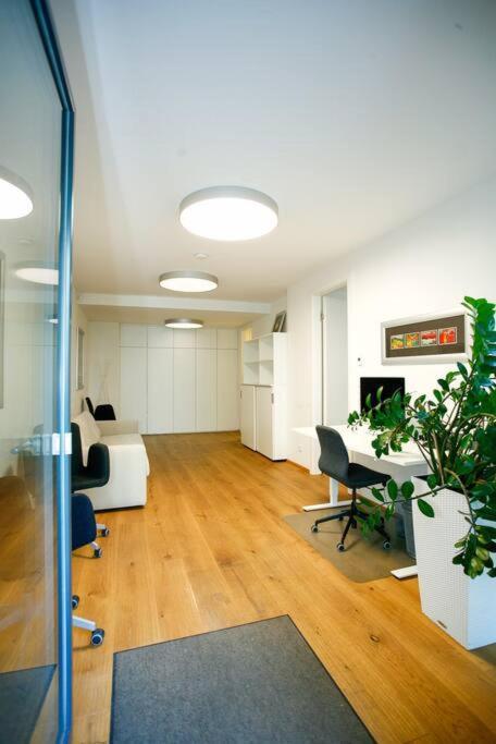 Top Central Apartment On Karlsplatz Wien Ngoại thất bức ảnh